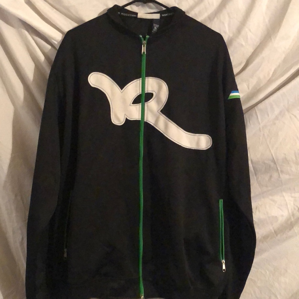 Men’s ROCAWEAR jacket and sweatpants